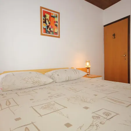 8210c Apartment