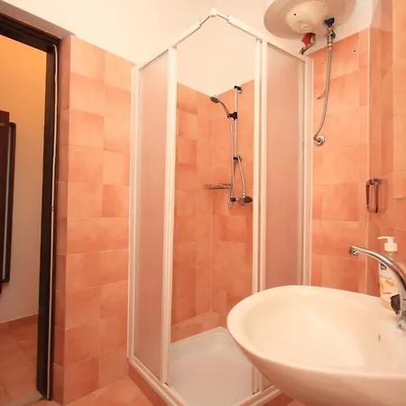 8210c Apartment *